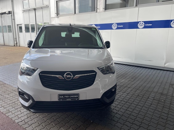 Vehicle image 3 Vehicle image 3