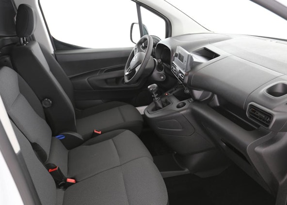 Vehicle image 6 Vehicle image 6