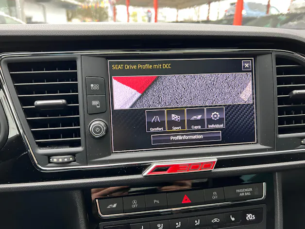SEAT Leon ST 2.0 TSI 300 Cupra 4Drive DSG