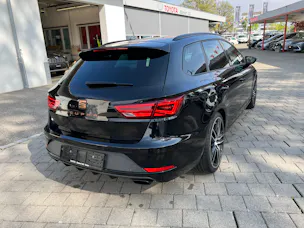 SEAT Leon ST 2.0 TSI 300 Cupra 4Drive DSG