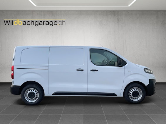 Vehicle image 5 Vehicle image 5