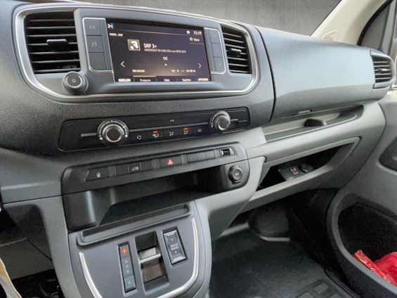 Vehicle image 13 Vehicle image 13