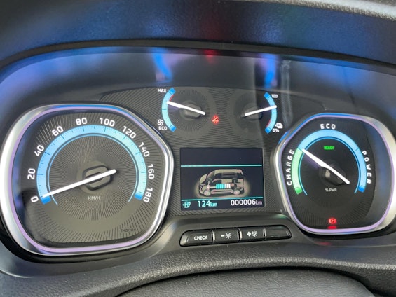 Vehicle image 15 Vehicle image 15