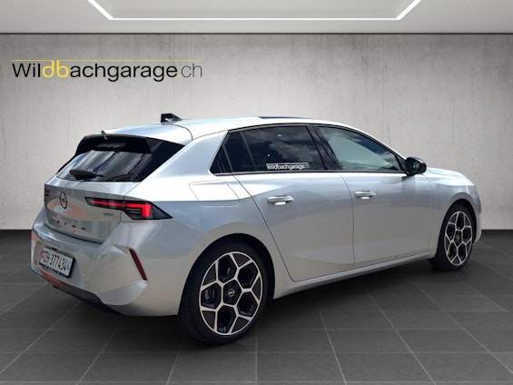 Vehicle image 4 Vehicle image 4