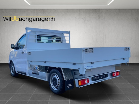 Vehicle image 6 Vehicle image 6