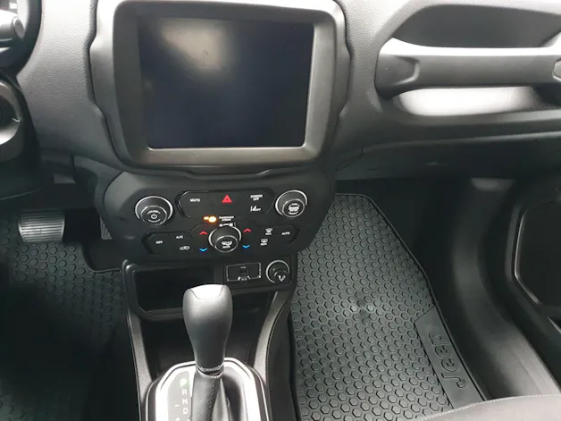 Jeep Renegade 1.5 Turbo Limited Plus Sky