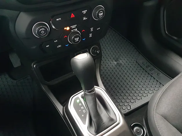 Jeep Renegade 1.5 Turbo Limited Plus Sky