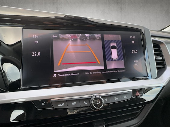 Vehicle image 14 Vehicle image 14