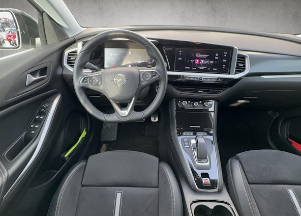 Vehicle image 13 Vehicle image 13