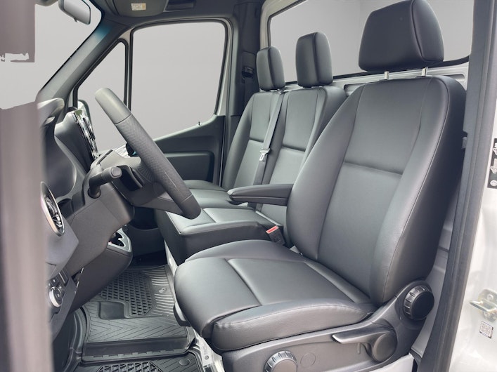 Vehicle image MERCEDES-BENZ Sprinter