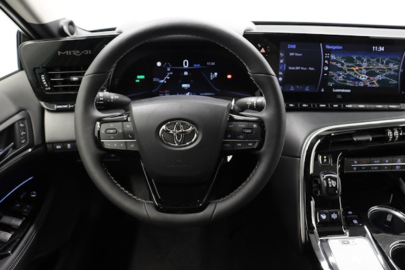 Vehicle image 4 Vehicle image 4