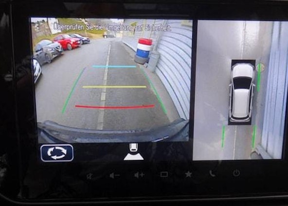 Vehicle image 6 Vehicle image 6