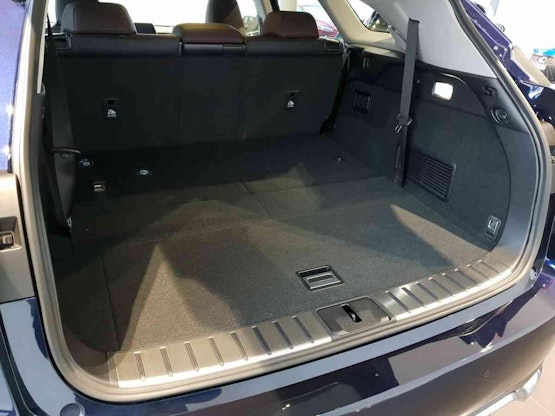 Vehicle image 15 Vehicle image 15