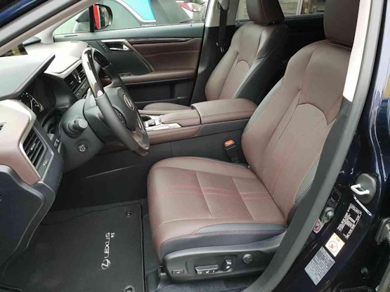 Vehicle image 9 Vehicle image 9