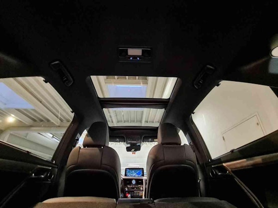 Vehicle image 26 Vehicle image 26