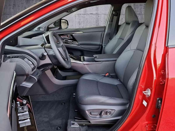 Vehicle image 15 Vehicle image 15