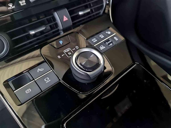 Vehicle image 14 Vehicle image 14