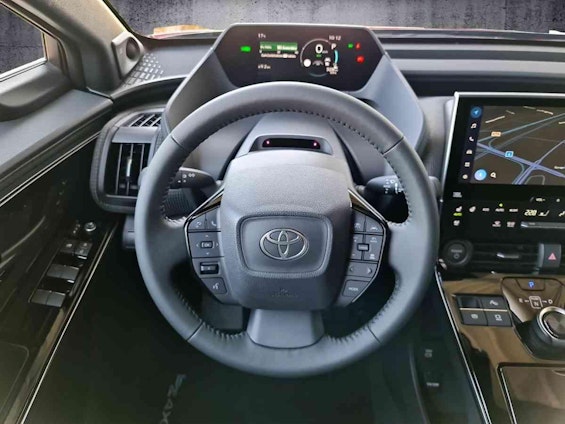 Vehicle image 9 Vehicle image 9