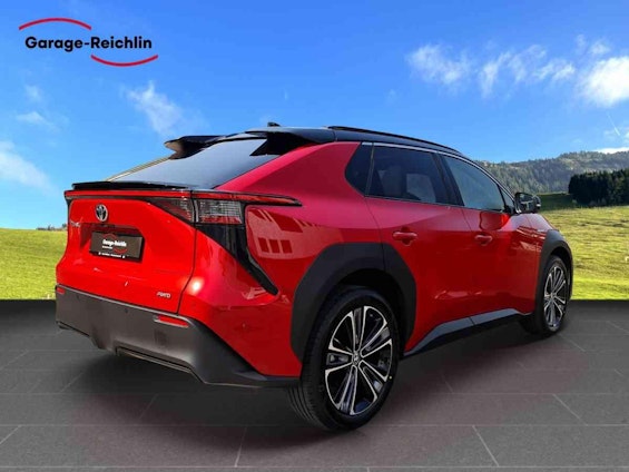 Vehicle image 2 Vehicle image 2