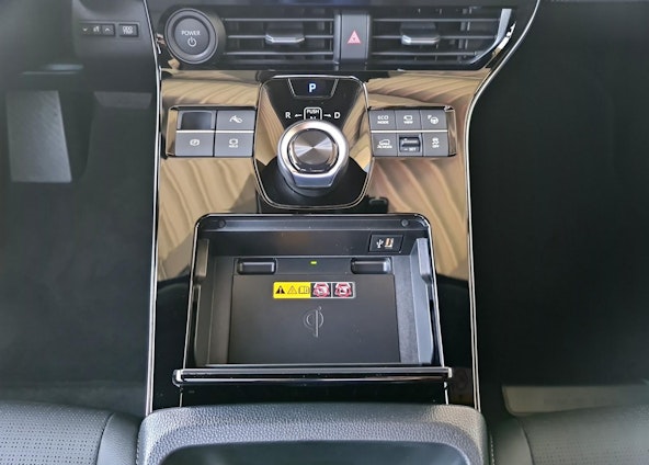 Vehicle image 18 Vehicle image 18