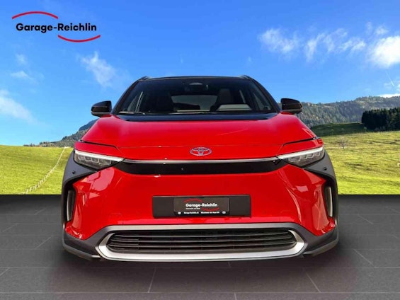 Vehicle image 4 Vehicle image 4