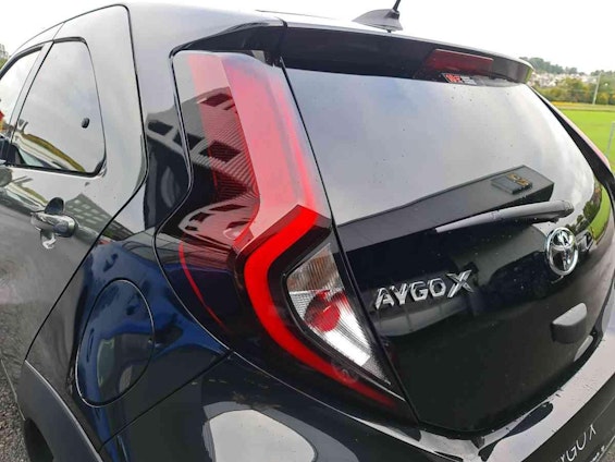 Vehicle image 18 Vehicle image 18