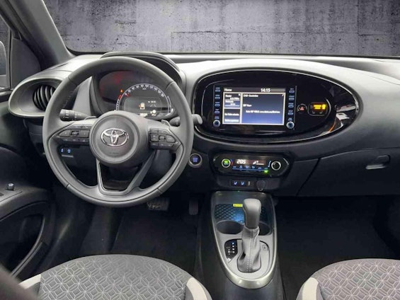 Vehicle image 9 Vehicle image 9