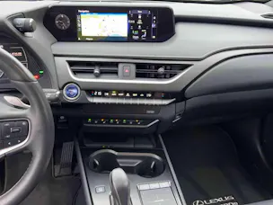 Lexus UX 300e Excellence elektrisch 54.3 kWh