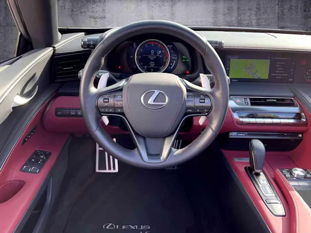 Lexus LC Cabriolet 500 Hokkaido