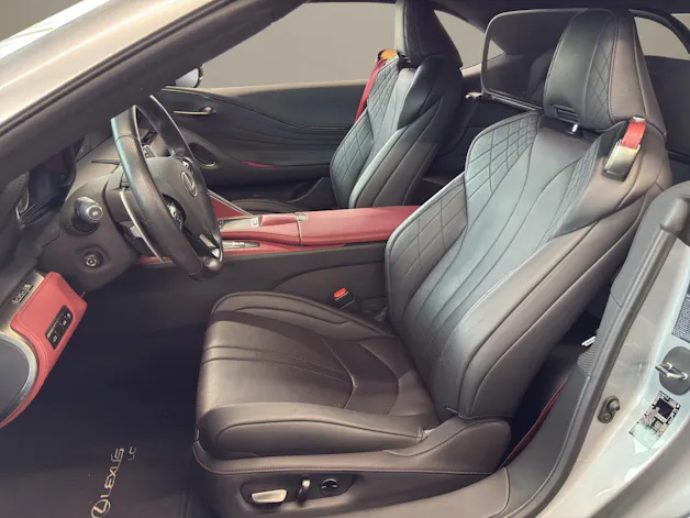 Lexus LC Cabriolet 500 Hokkaido