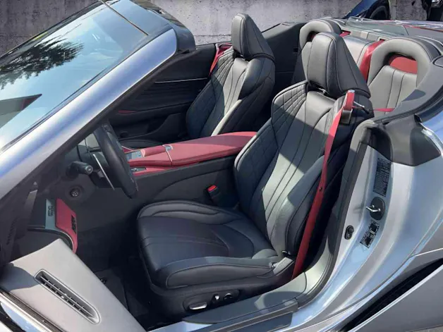 Lexus LC Cabriolet 500 Hokkaido