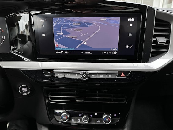 Vehicle image 4 Vehicle image 4