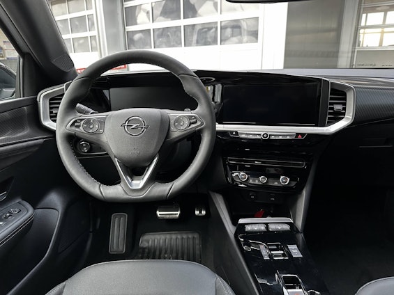 Vehicle image 3 Vehicle image 3