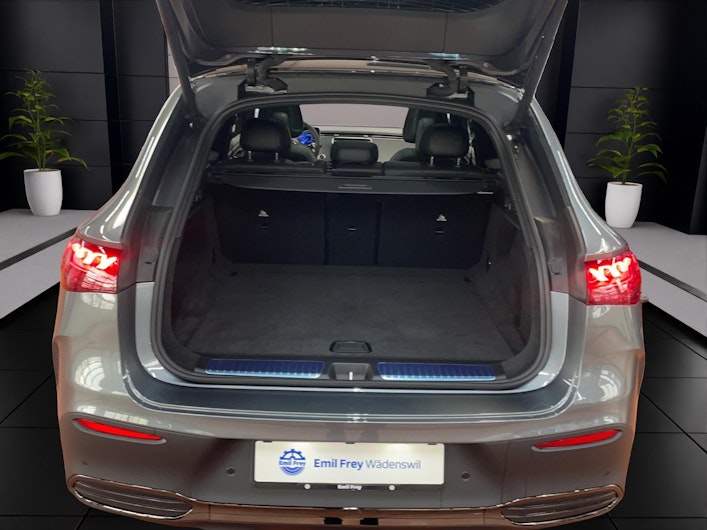 Vehicle image MERCEDES-BENZ EQE 350