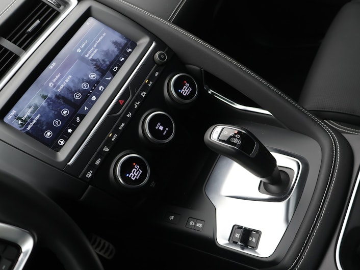 Vehicle image JAGUAR E-PACE