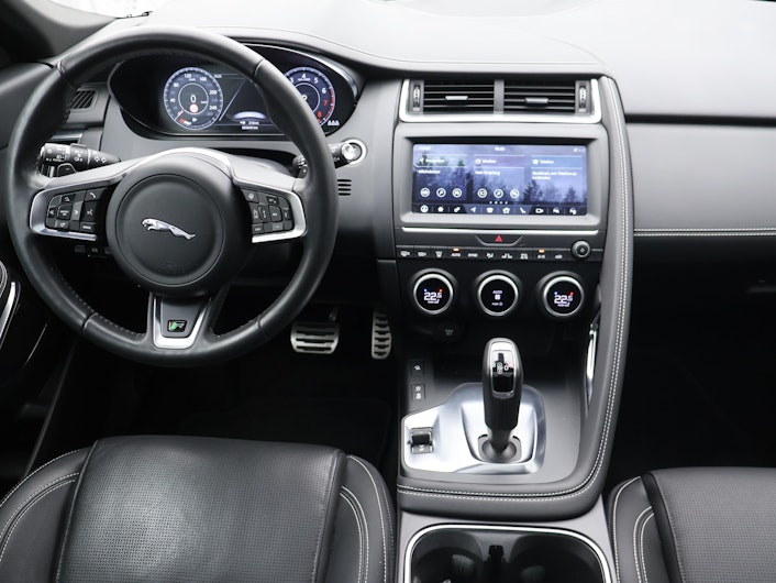 Vehicle image JAGUAR E-PACE