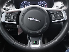 Vehicle image JAGUAR E-Pace 2.0 T 300 R-Dynamic SE AWD