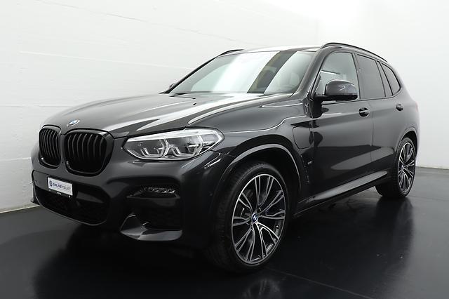 BMW X3 30e xDrive: Jetzt Probefahrt buchen!