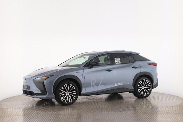 Vehicle image 32 Vehicle image 32