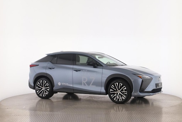 Vehicle image 18 Vehicle image 18