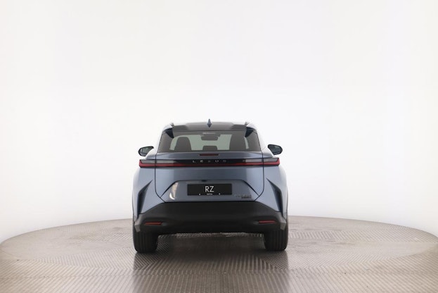 Vehicle image 14 Vehicle image 14