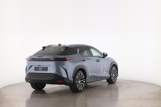 Vehicle image 19 Vehicle image 19