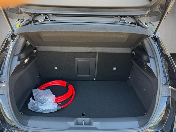 Vehicle image 8 Vehicle image 8