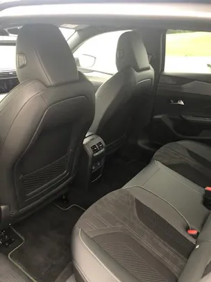 Peugeot 408 1.6 PHEV 225 GT