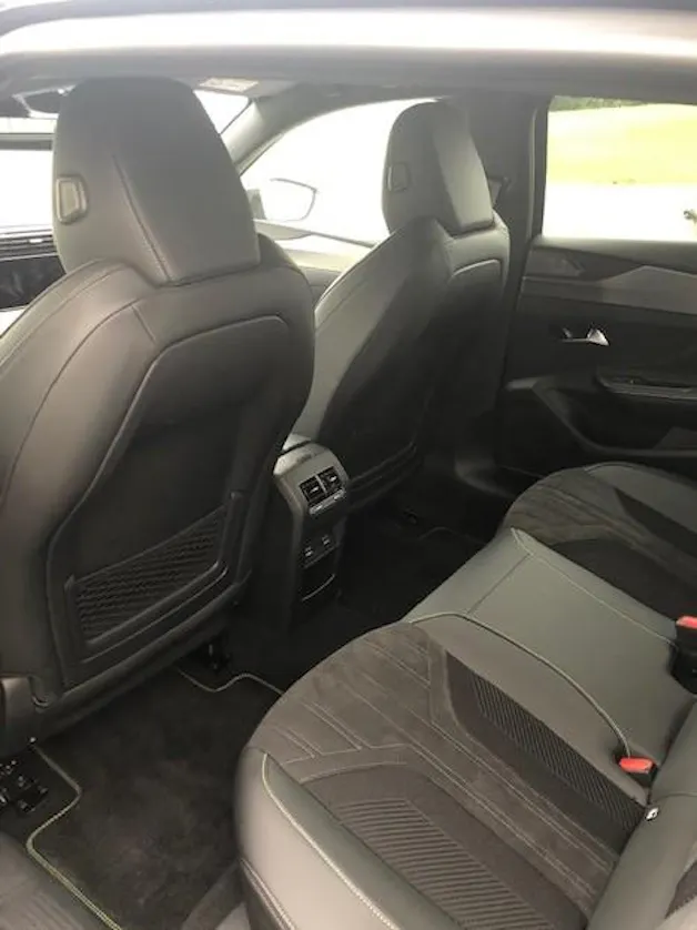 Peugeot 408 1.6 PHEV 225 GT
