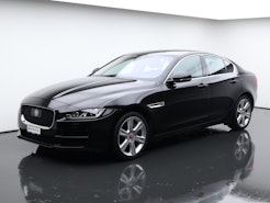 Vehicle image JAGUAR XE0