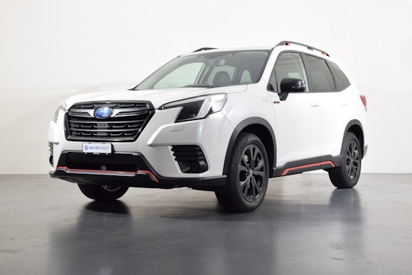 SUBARU Forester Station 2.0i e-Boxer Sport 0