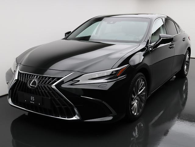 LEXUS ES 300h Excellence: Jetzt Probefahrt buchen!