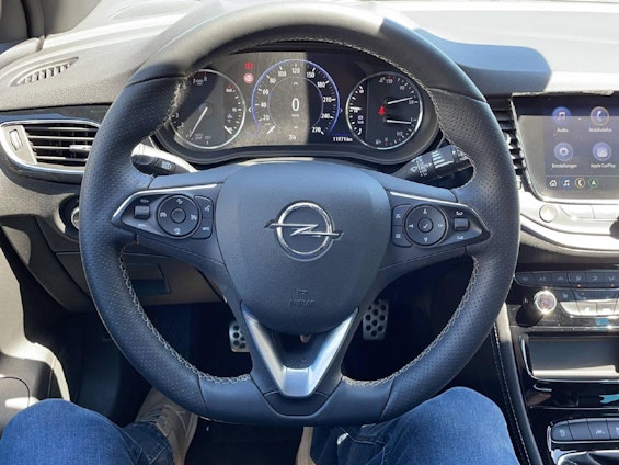 Vehicle image 9 Vehicle image 9