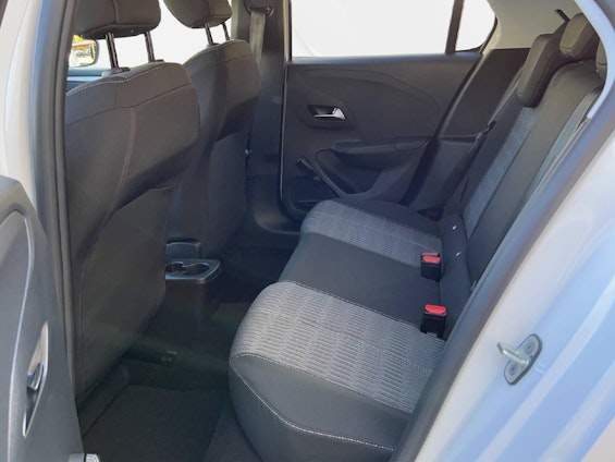 Vehicle image 13 Vehicle image 13